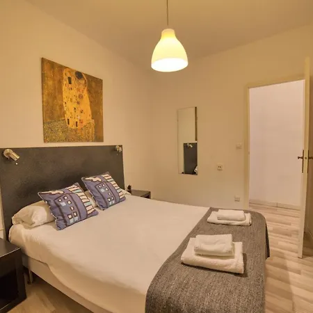 Higuests - Poblesec Apartment