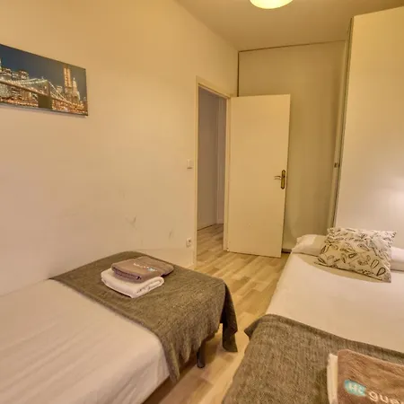 Higuests - Poblesec Apartment